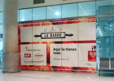 Campaña de publicidad de AENA en el Aeropuerto de Málaga