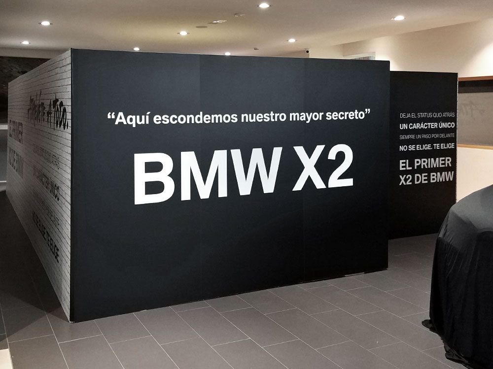 Cubo para el BMW X2 en el concesionario de Puerto Banús