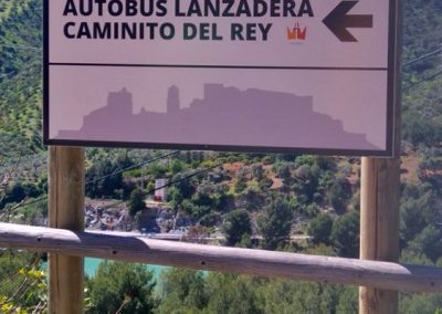 Señalizaciones para la salida del Caminito del Rey