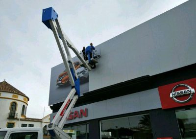 Vinilos para concesionario Nissan Safamotor en Vélez-Málaga