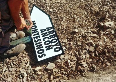 Señalización de los caminos en los alrededores de la Ermita de las Tres Cruces