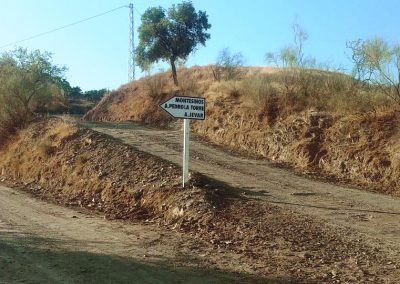 Señalización de los caminos en los alrededores de la Ermita de las Tres Cruces