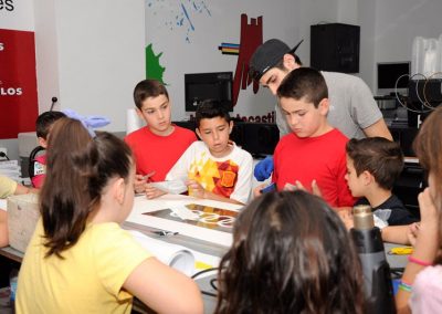 Visita del CEIP El Hacho a Imprenta Castillo