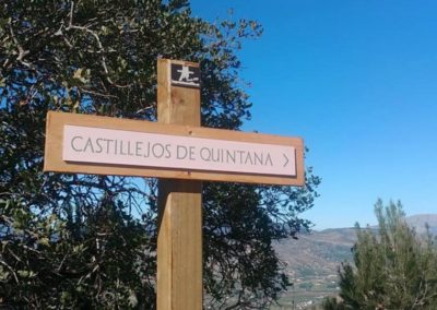 Diseño y producción de la señalización de los restos arqueológicos de Castillejos de Quintana de Pizarra