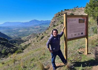 Diseño y producción de la señalización de los restos arqueológicos de Castillejos de Quintana de Pizarra