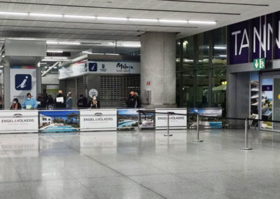 Salida de pasajeros del Aeropuerto de Málaga con gráficas de Engel & Volkers