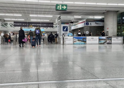 Salida de pasajeros del Aeropuerto de Málaga con gráficas de Engel & Volkers