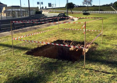 Instalación de vallas y gráficas para JFT Comunicación en el Aeropuerto de Sevilla