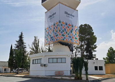 Publicidad espectacular en la Torre de Control del Aeropuerto de Granada