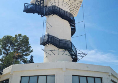 Estructura para publicidad espectacular en la Torre de Control del Aeropuerto de Granada