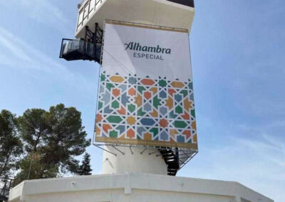 Publicidad espectacular en la Torre de Control del Aeropuerto de Granada