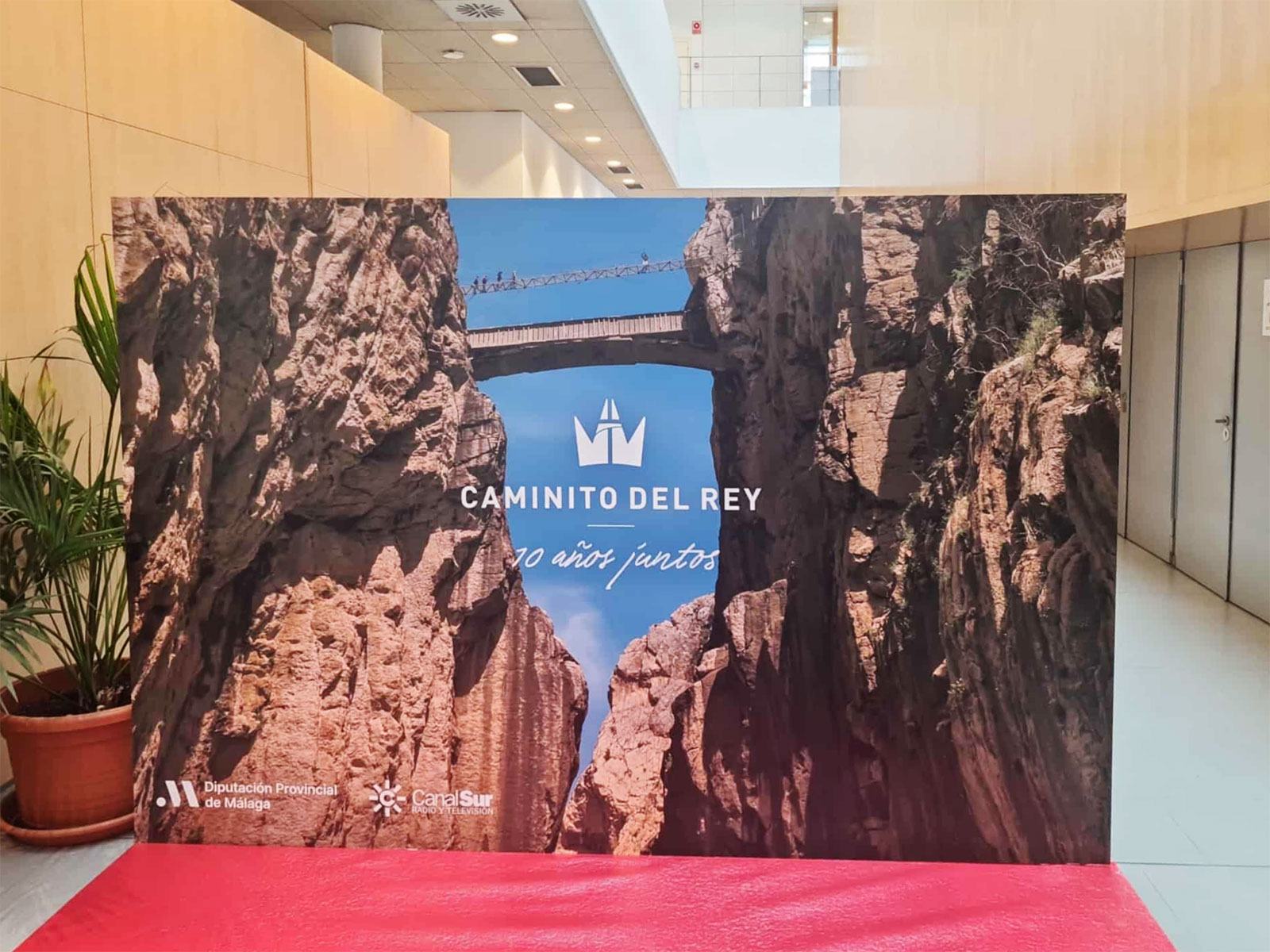 Diputación de Málaga: 10º aniversario del Caminito del Rey. Popup. Diputación de Málaga: 10º aniversario del Caminito del Rey. Popup.